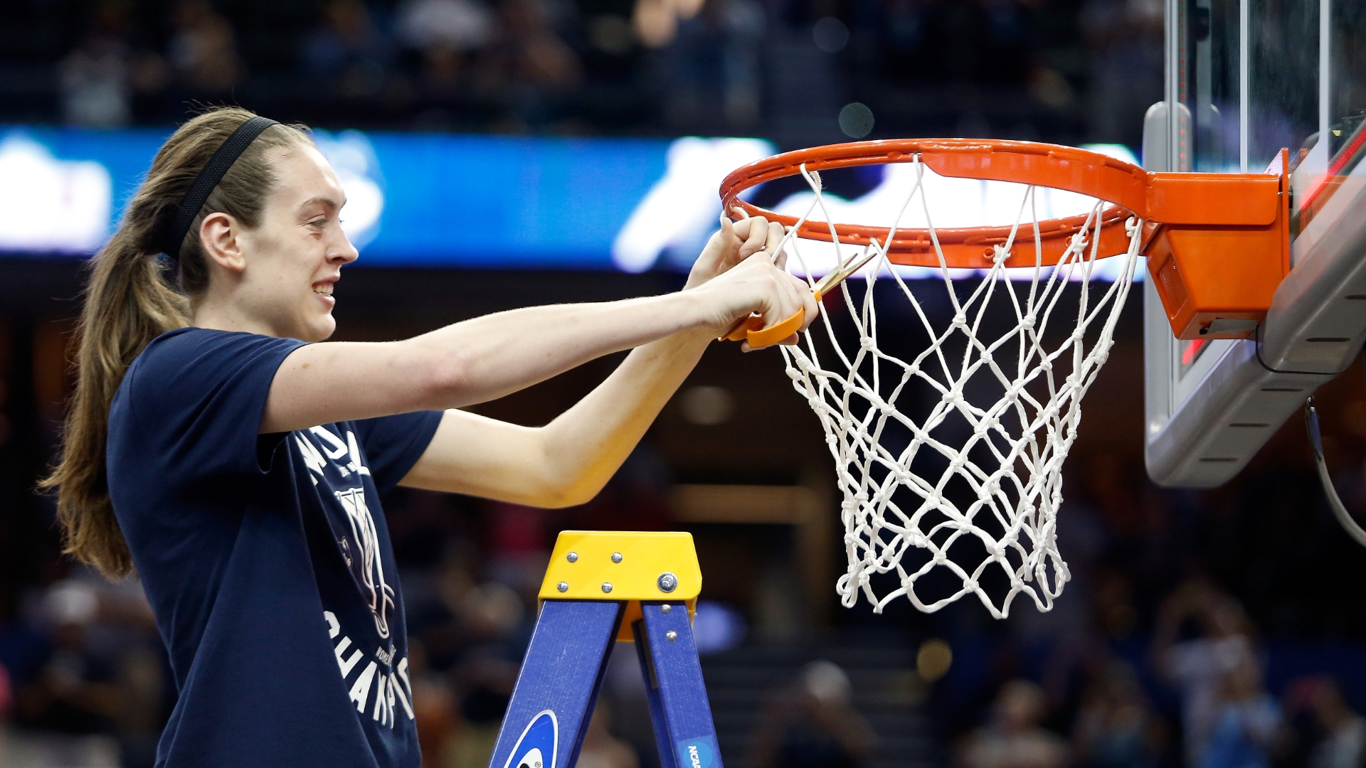 Breanna Stewart on the brink of history