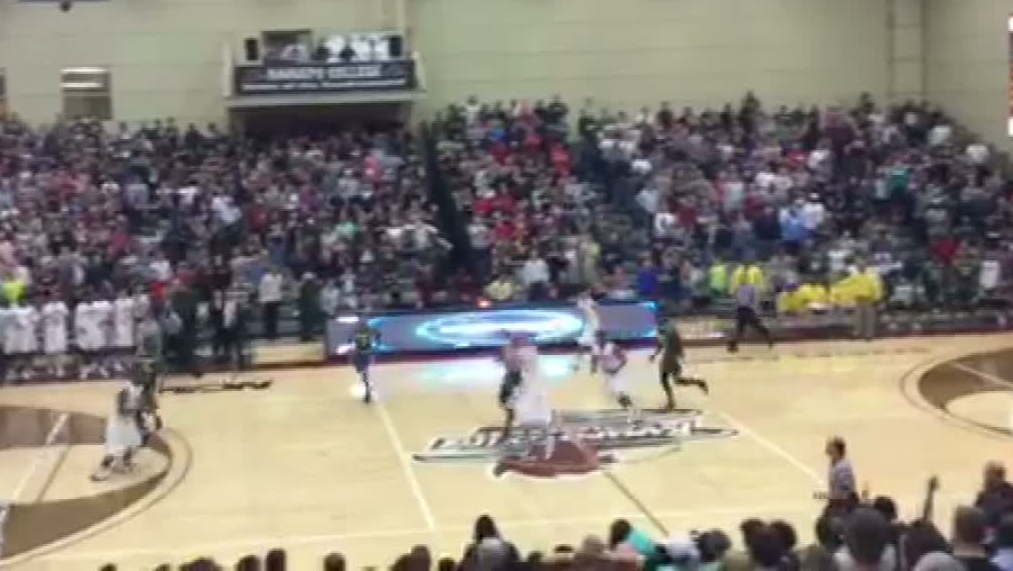 Flashback: DIII school wins championship on half-court buzzer-beater