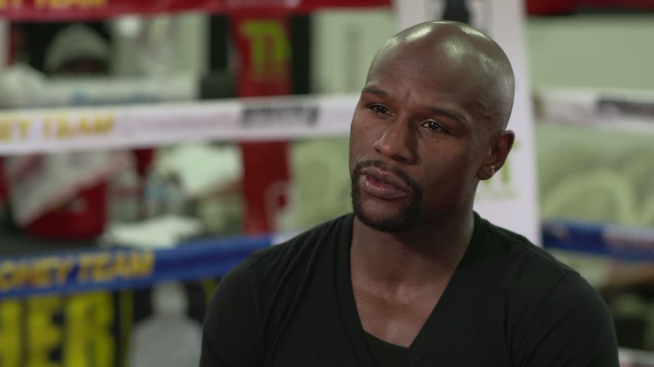 Mayweather addresses McGregor's racial remarks