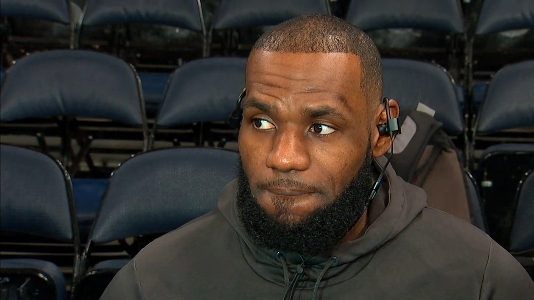 LeBron says Lakers got a good one in Lonzo
