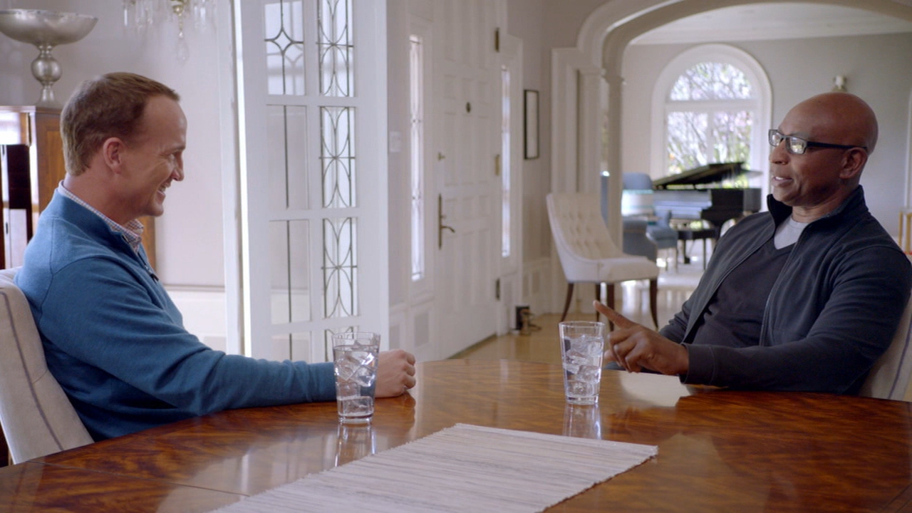 Peyton learns about Eric Dickerson's involvement with the LA Rams' song