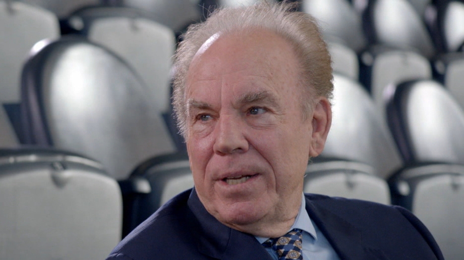 Staubach schools Peyton on the 'Hail Mary'