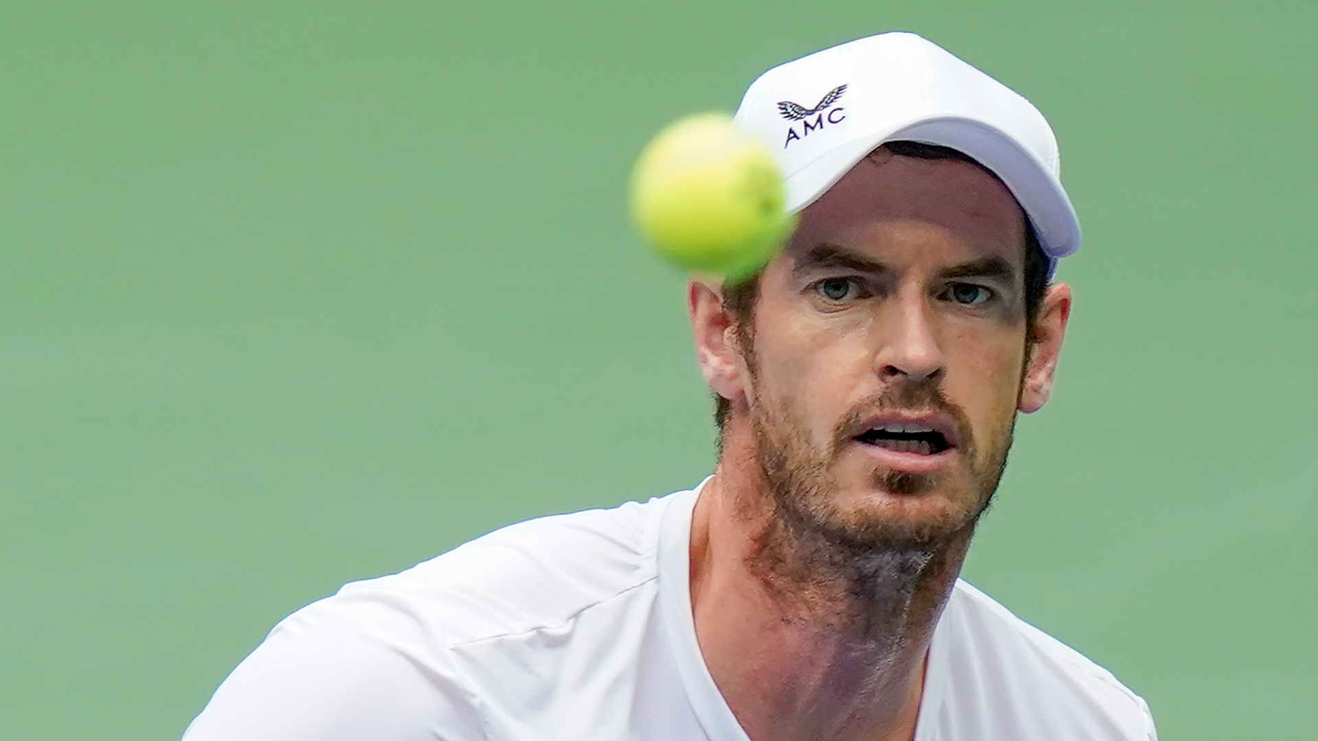 Murray fired up after taking third set, extending match