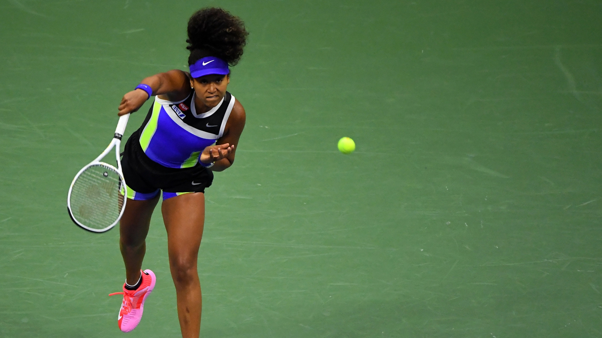 Osaka advances to second round of US Open