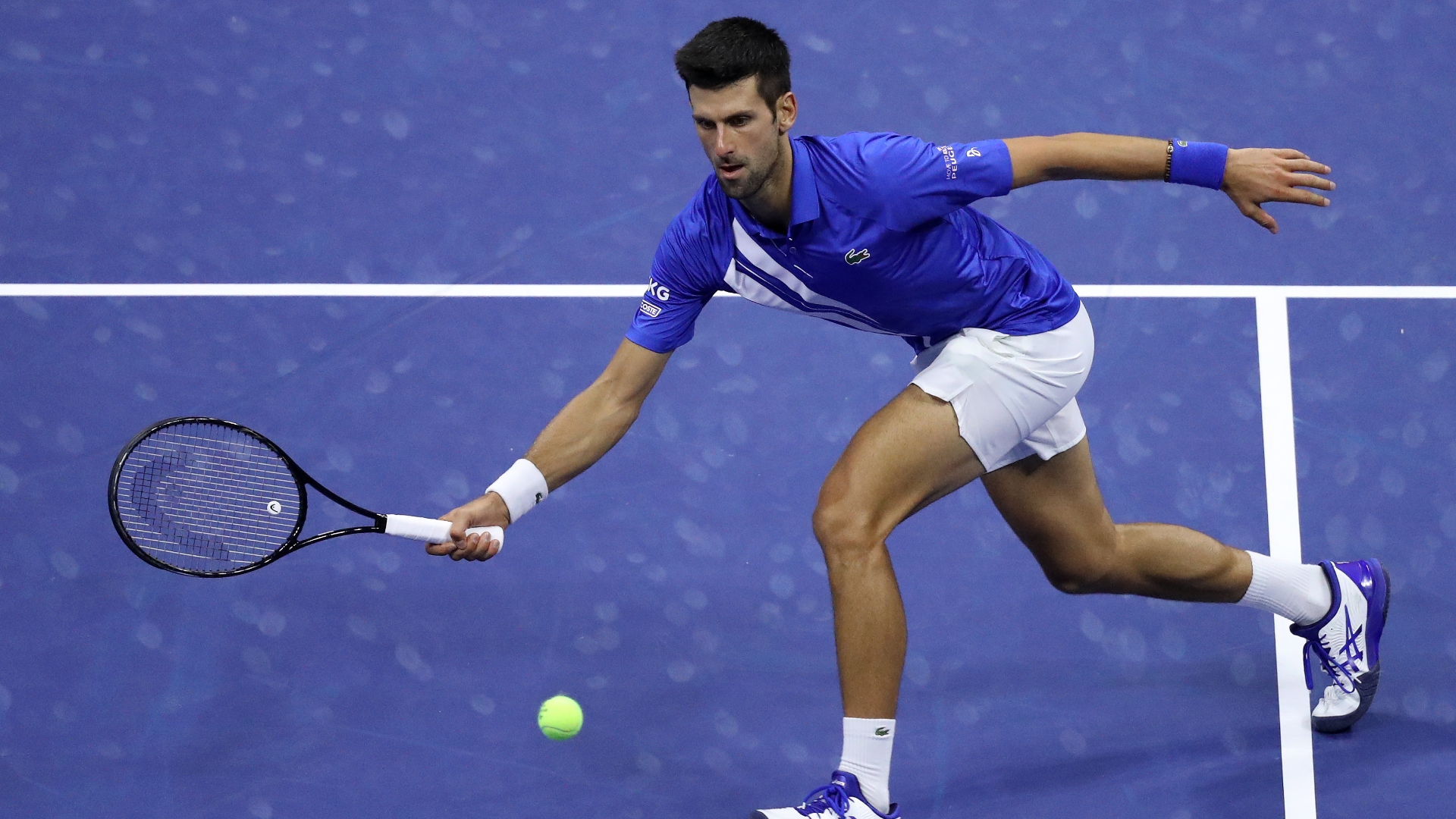 Djokovic sweeps Struff to advance