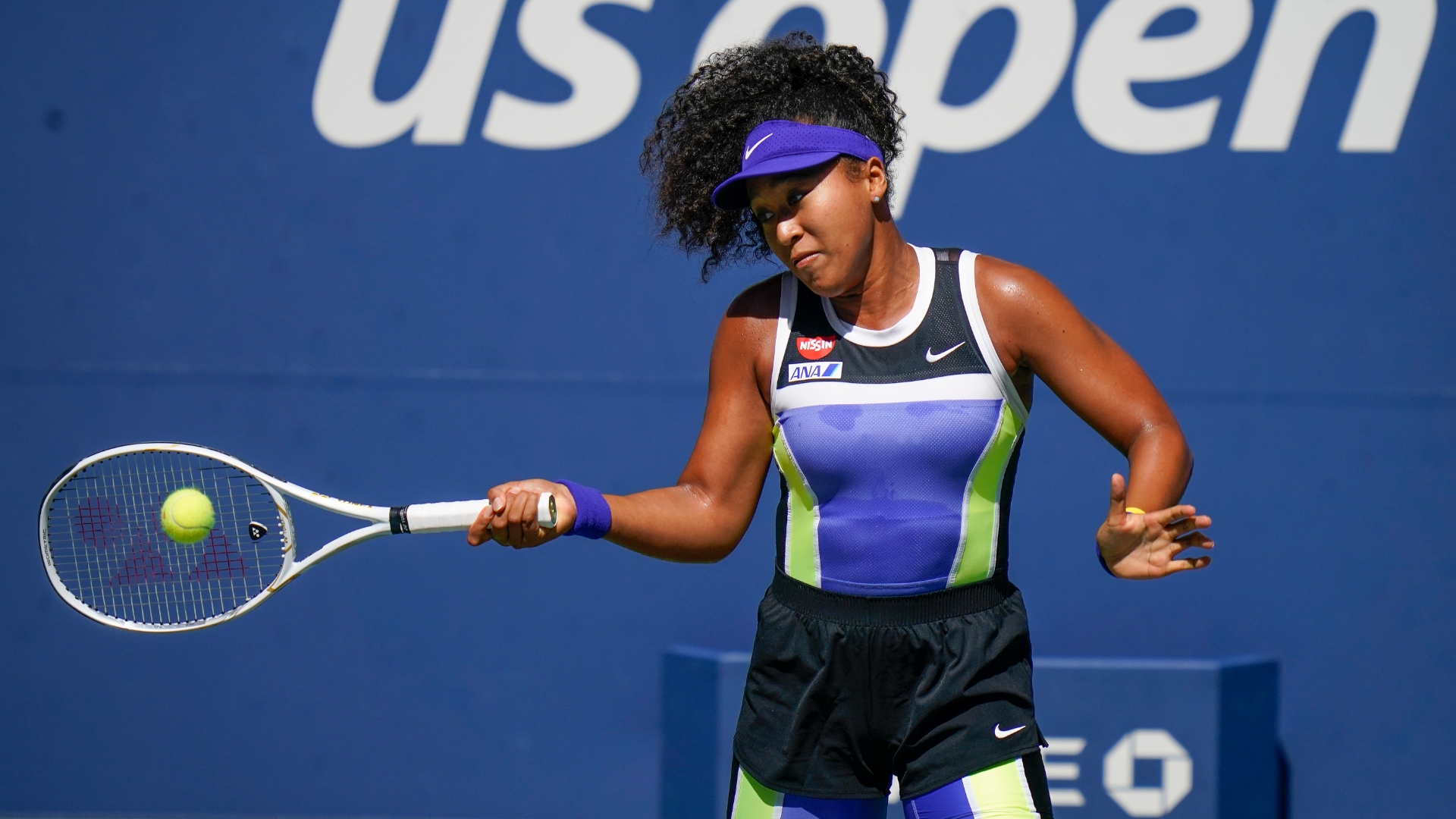 Osaka takes 1st set from Kostyuk