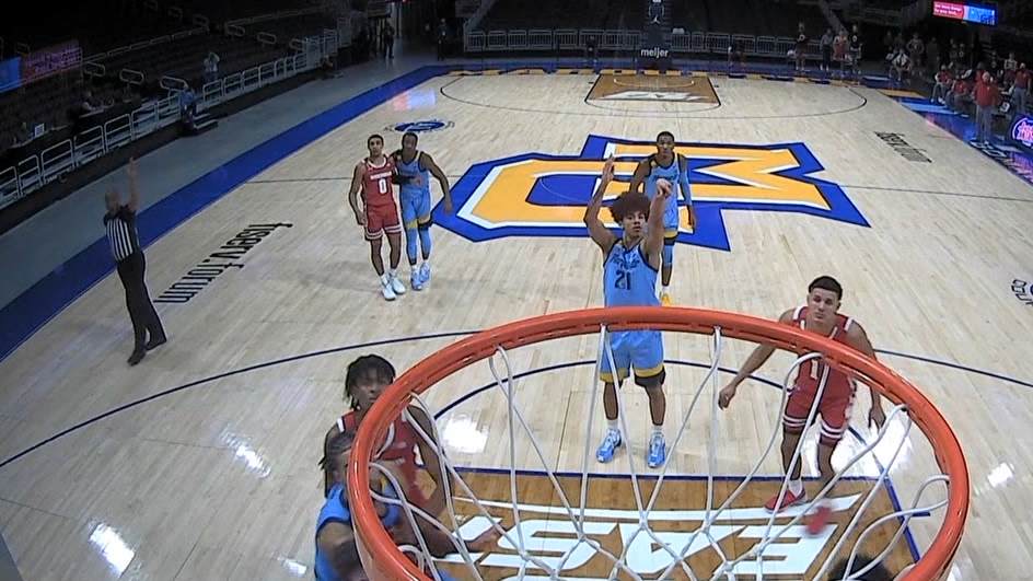 Marquette tips in wild shot to beat Wisconsin at the buzzer
