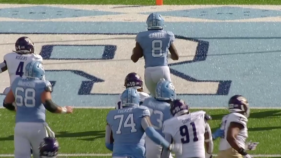 Carter strolls through middle of Western Carolina's D for TD