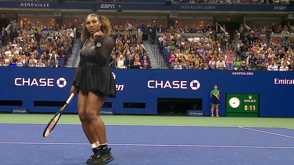 Crowd is loving it after Serena's incredible rally