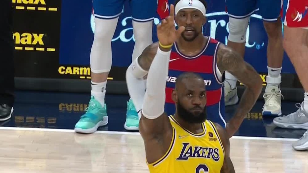 LeBron passes Karl Malone on the all-time scoring list