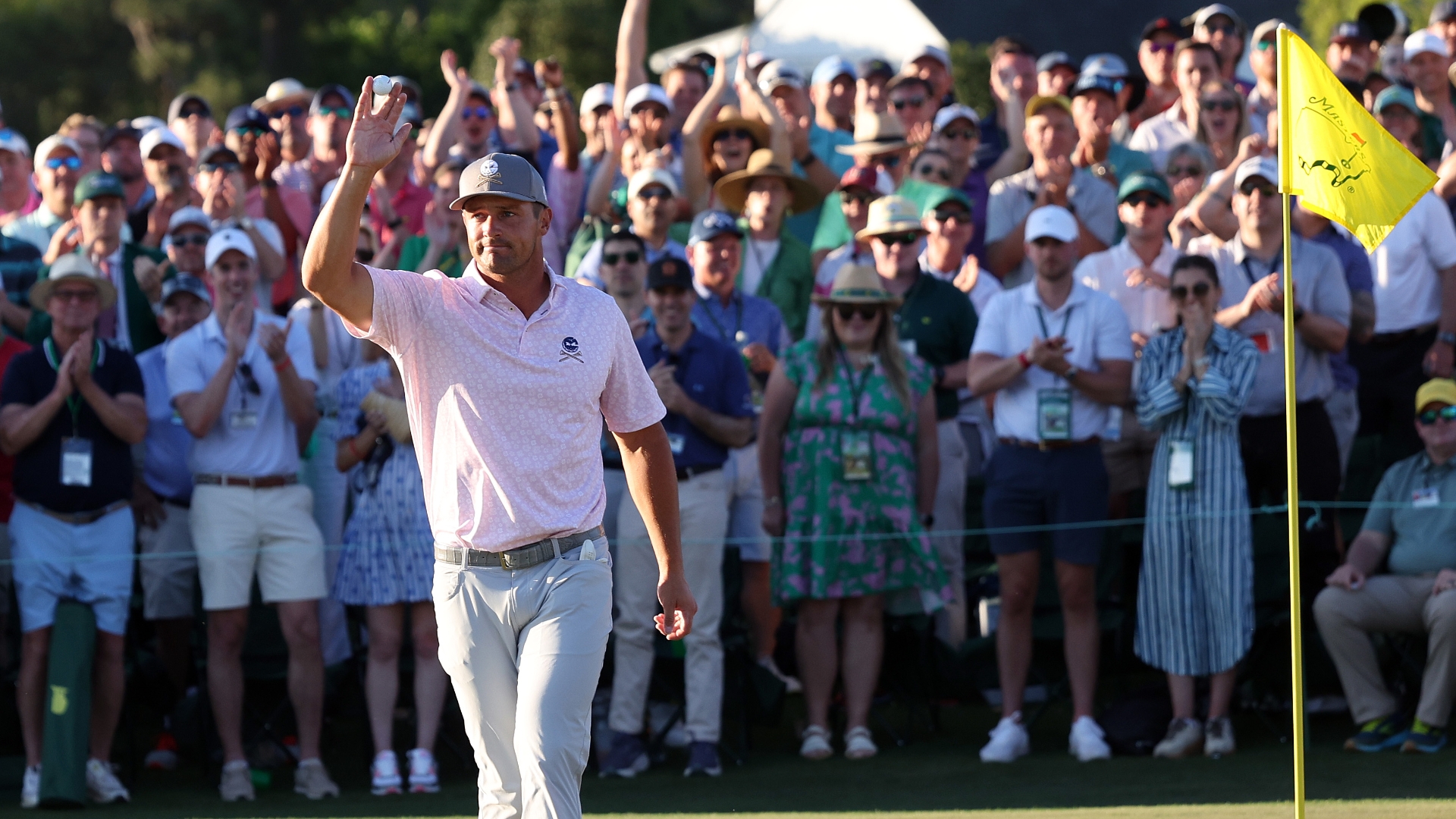 "Can you believe it?!" DeChambeau wows with stunning birdie