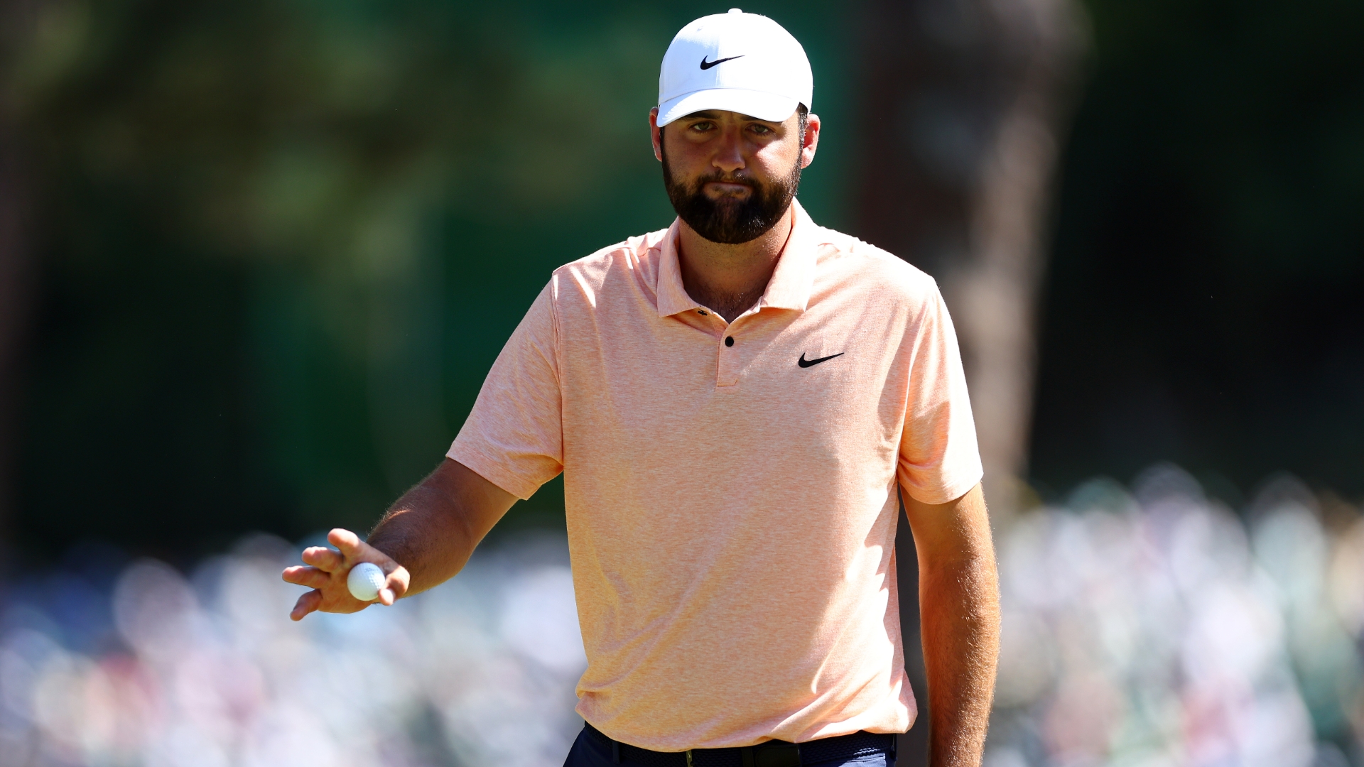 Scheffler's miraculous approach shot sets up easy birdie