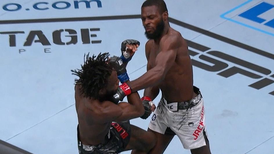 Montel Jackson landing the punch that knocked out Da'Mon Blackshear in eighteen seconds