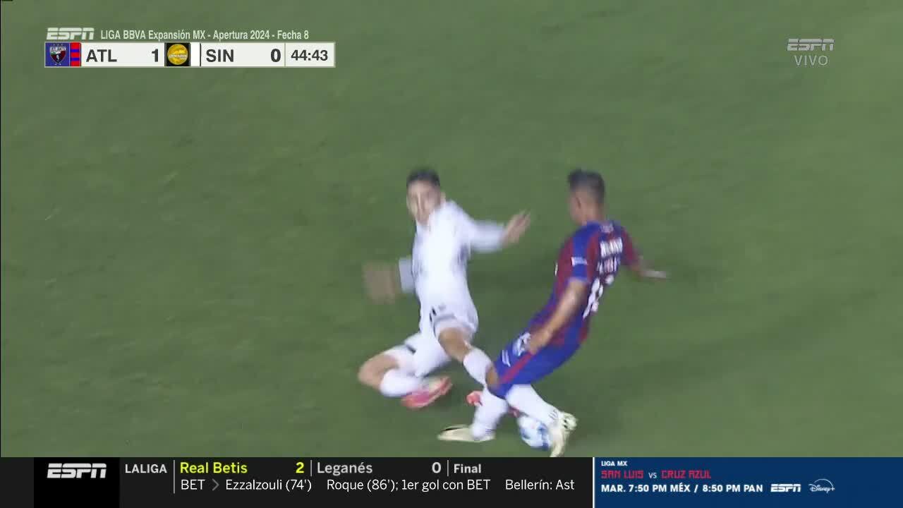 Terrible lesión al 'Hobbit' Bermúdez en el partido de Atlante contra Dorados