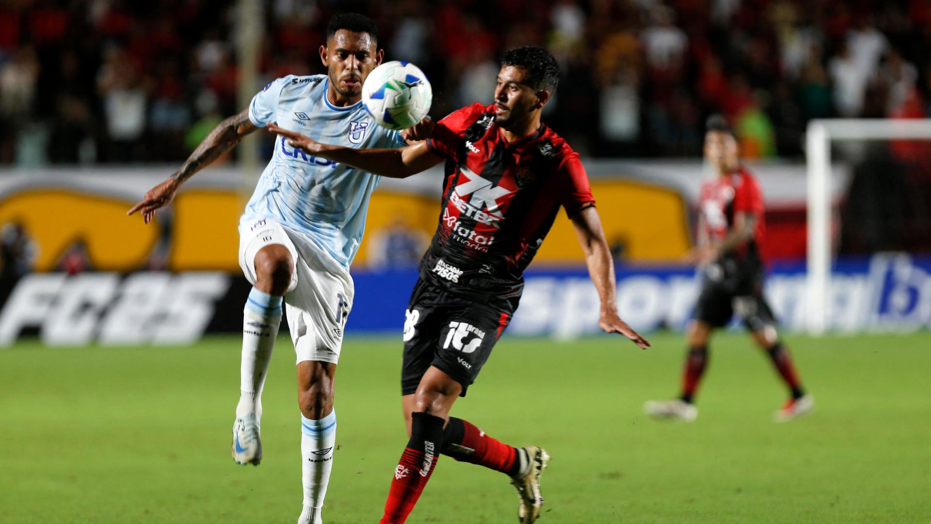 Gol da Universidad Católica! Como equipe do Equador abriu placar contra o Vitória no Barradão