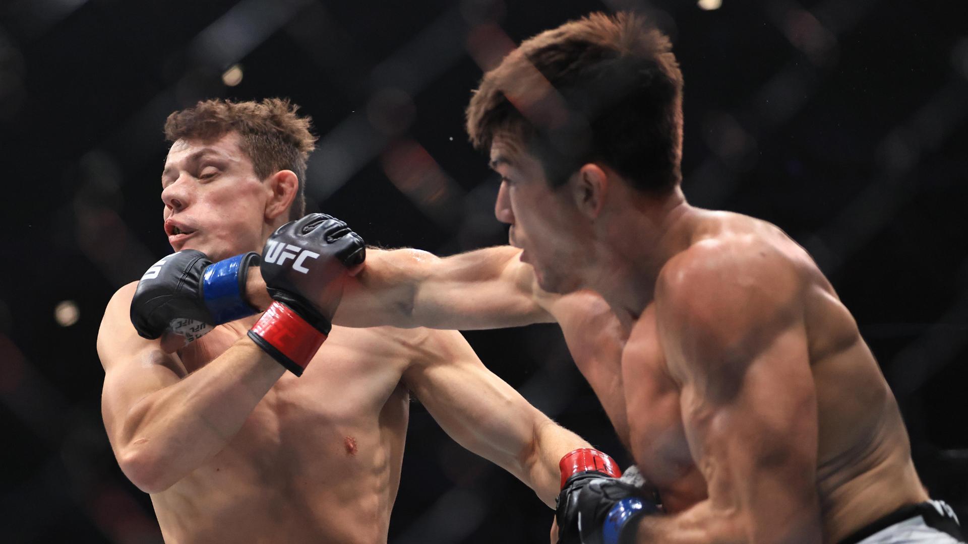 Alexander Hernandez in the Octagon