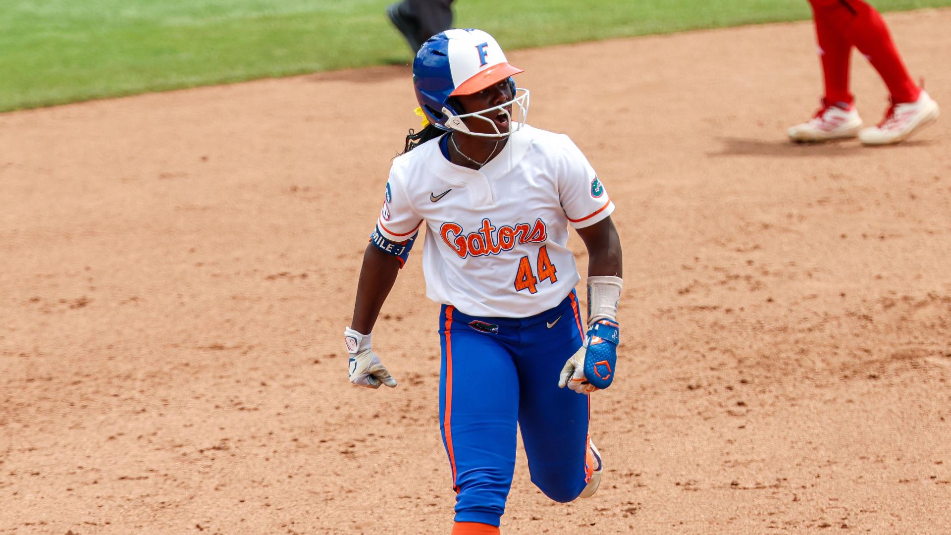 Highlight: 6-seed Florida falls short to 11-seed Texas Tech in Super Regionals