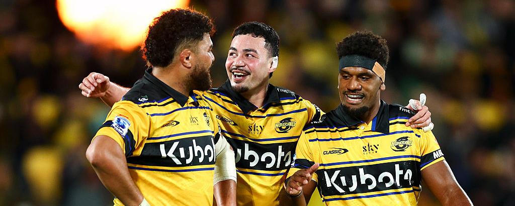 dm_260613_Rugby_Highlight_Hurr