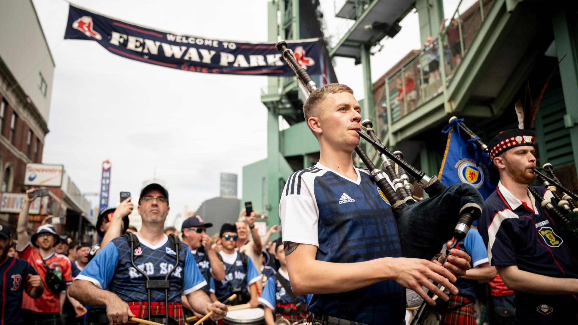 Scotland fans march to Fenway Park with bagpipes in Boston