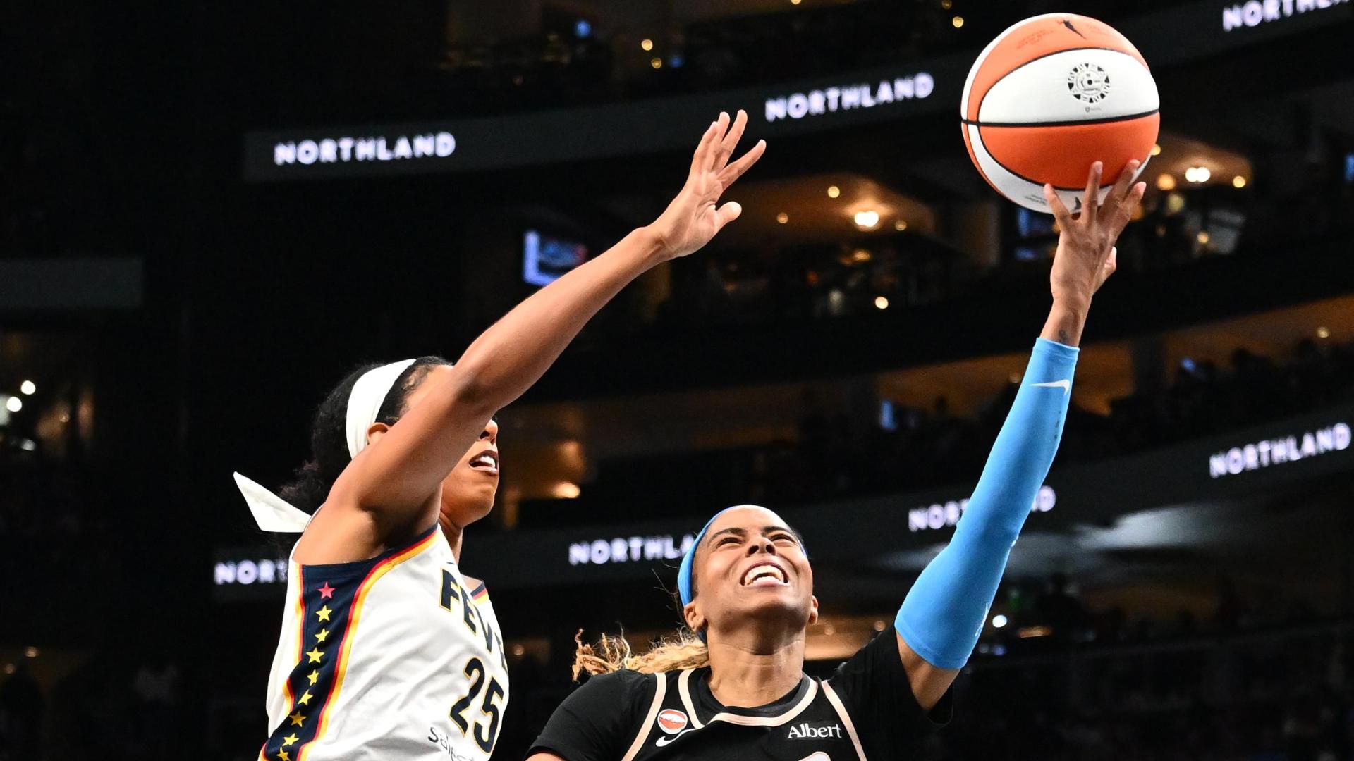Dream win big over the Fever at home