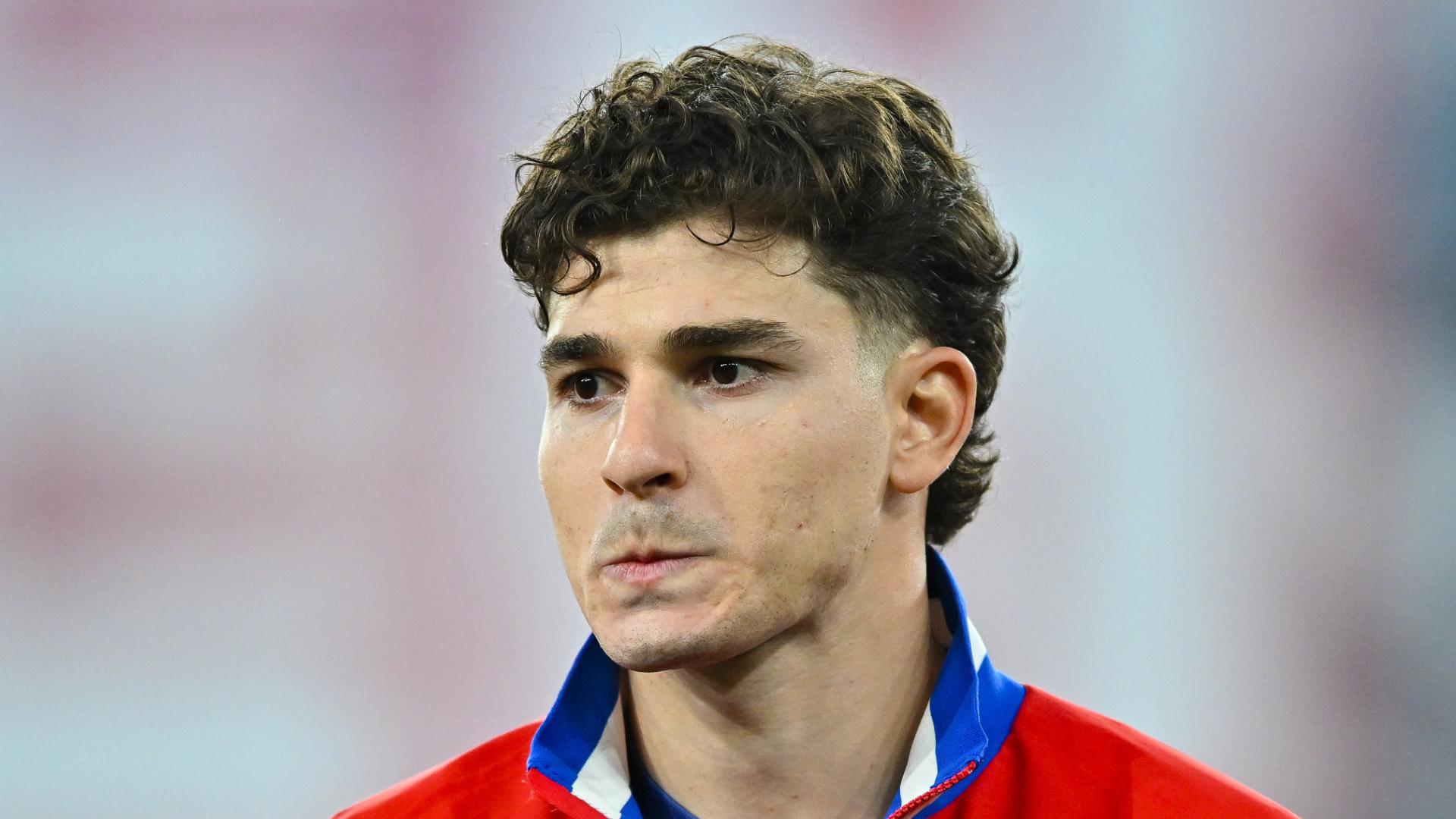 Laurens: A Barcelona move for Julian Alvarez is 'impossible'