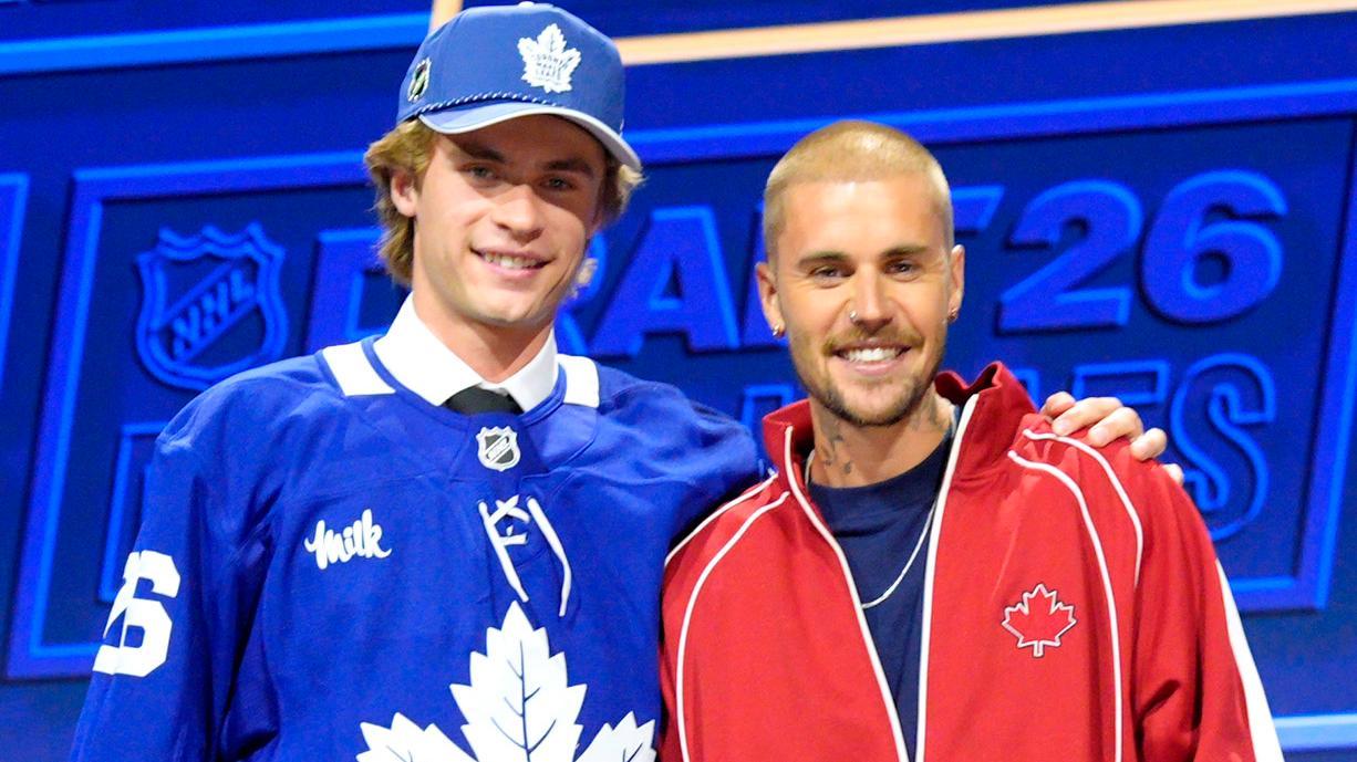 Justin Bieber announces Maple Leafs select Gavin McKenna with No. 1 pick
