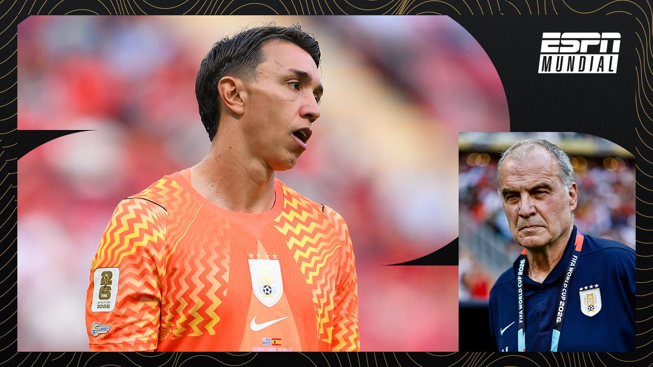 Bielsa: "Lo de Muslera me pareció de una grandeza y generosidad impropias del fútbol actual"