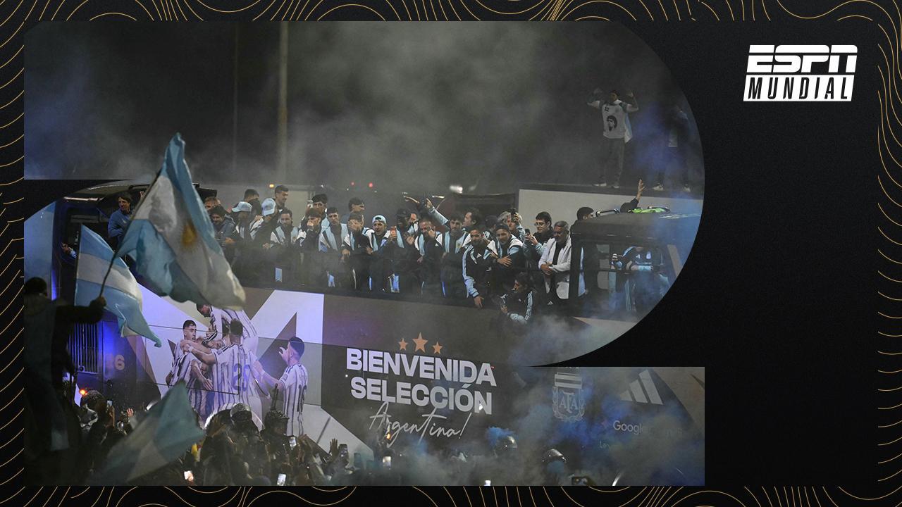 Multitudinario recibimiento a la Selección Argentina en el país