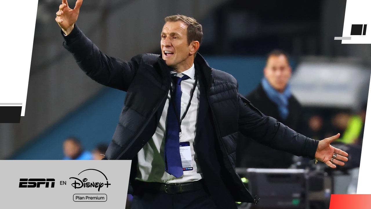 "Los jugadores están contentos por haber pasado pero no por la actuación", aseguró el Vasco Arruabarrena