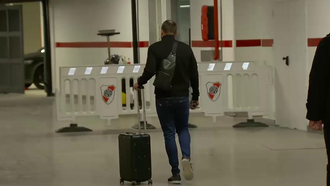 En soledad: así se fue Coudet del Monumental
