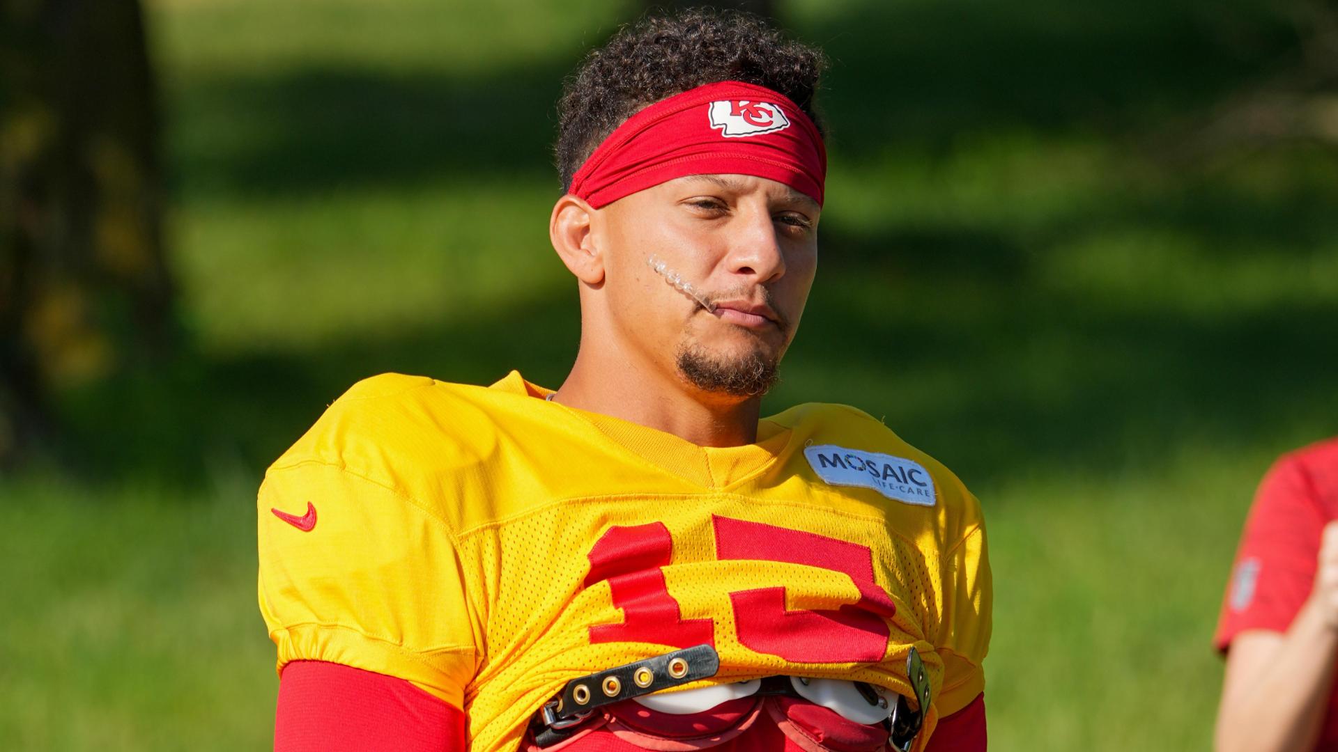Should fantasy managers be cautious about drafting Patrick Mahomes?