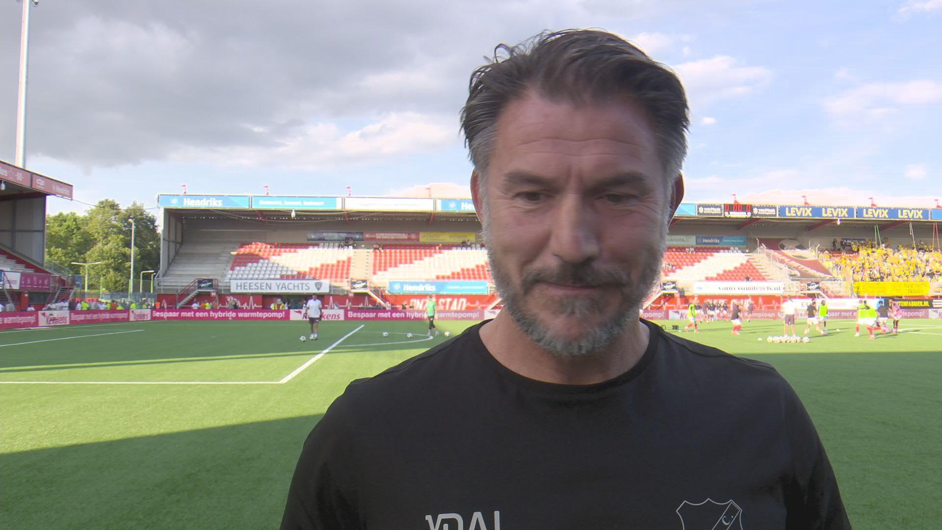 Hoefkens: "Ik ben tevreden over het elftal wat ik kan opstellen"