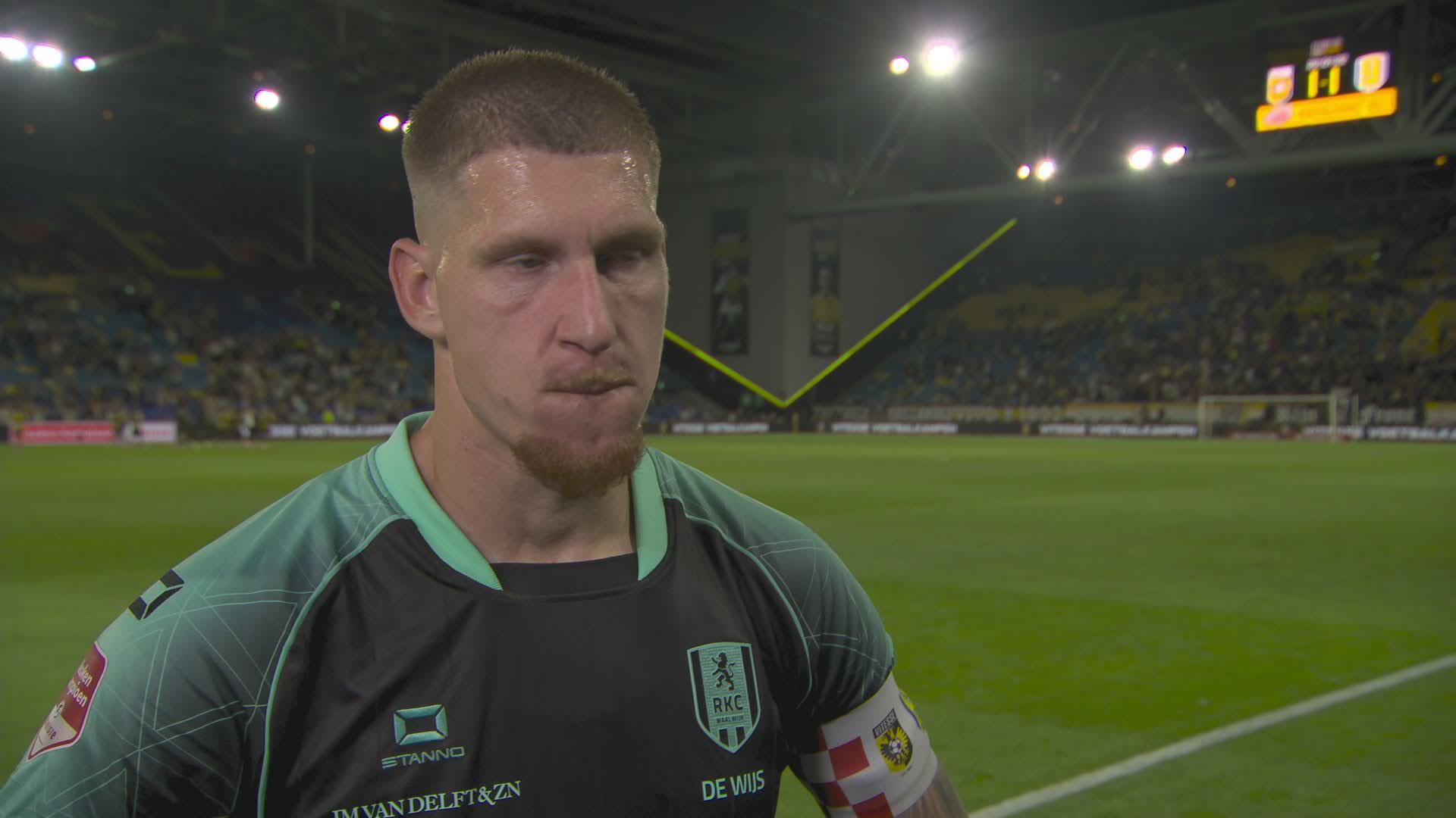 De Wijs is blij om weer terug te zijn in Nederland: "Ik voel me weer voetballer"
