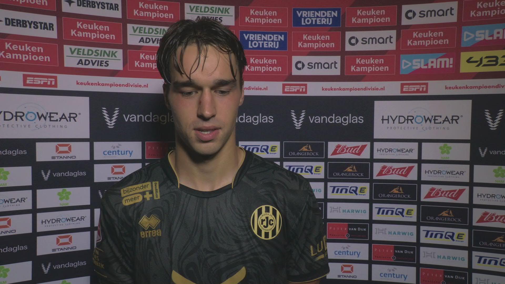 Dorenbosch: "Ik werd vastgehouden, in mijn ogen dacht ik dat het een penalty was"