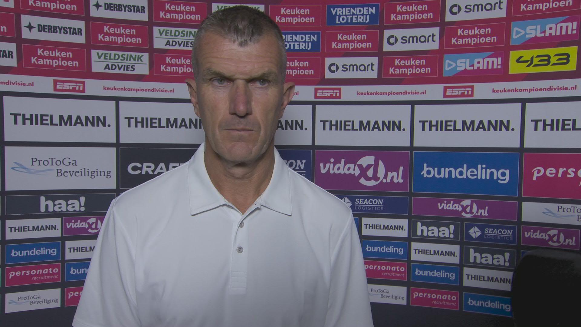 Dijkhuizen prijst invallers: "Daar word ik als coach wel heel erg blij van"