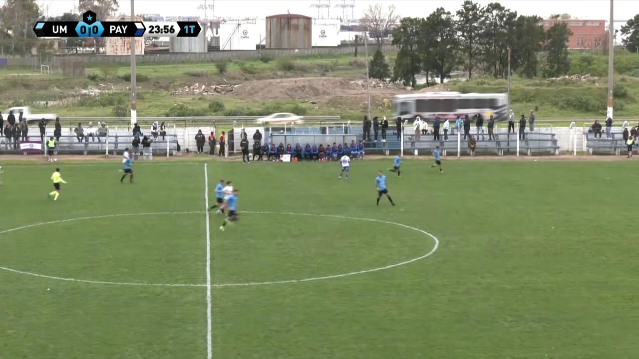 ¡Insólito accidente de tránsito por culpa de la pelota que salió del estadio!