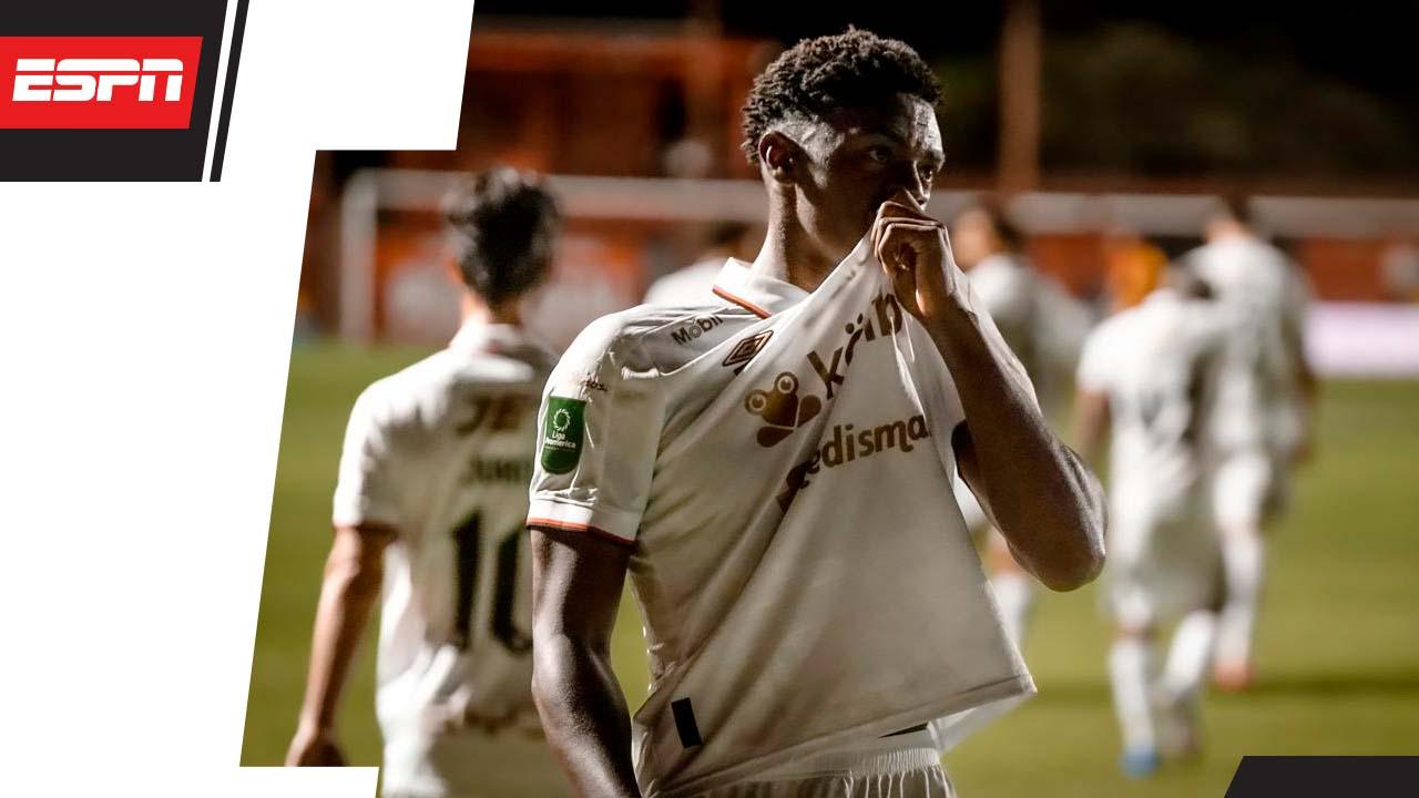 Rashir Parkins: "Le ganamos a un equipo que es el campeón, nos ganó la supercopa"