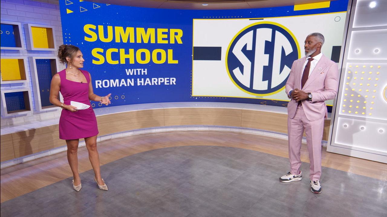 Roman Harper takes fans to defensive back summer school