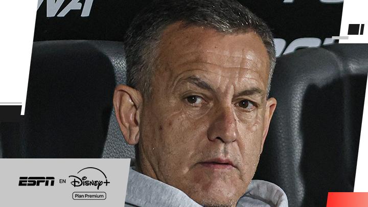 Tensión: a Melgarejo no le gustó una pregunta y la omitió tras la goleada a Botafogo