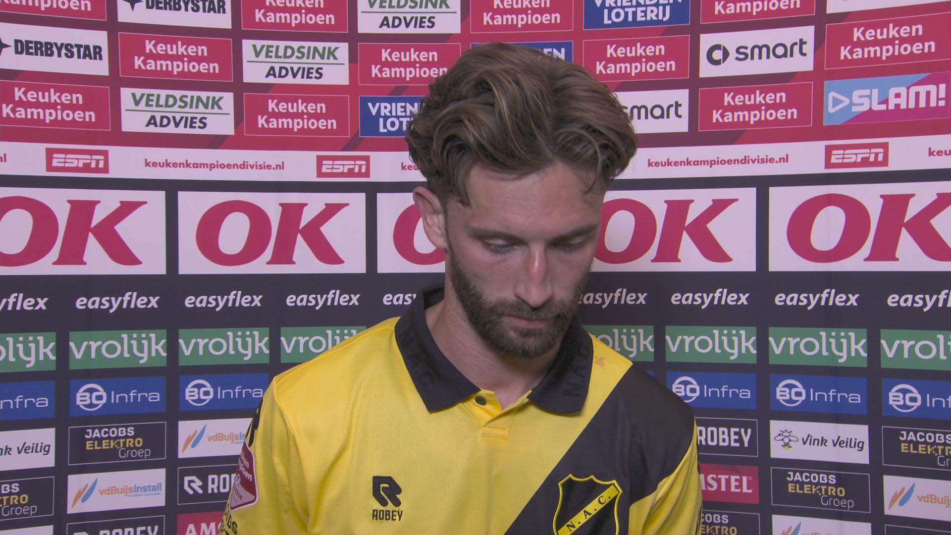 Van den Bergh na eerbetoon voor overleden dochter van Seuntjens: "We leven enorm met hem mee"