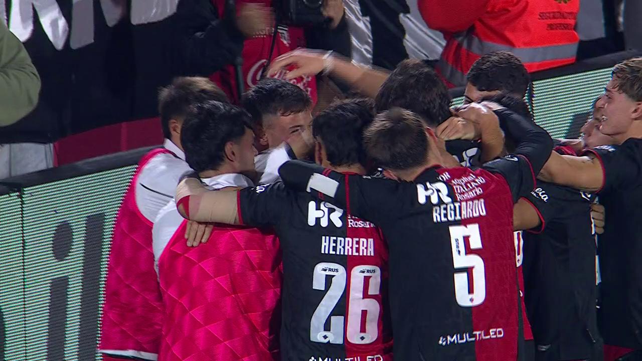 Mazzantti definió cruzado para sentenciar el 2-0 de Newell's