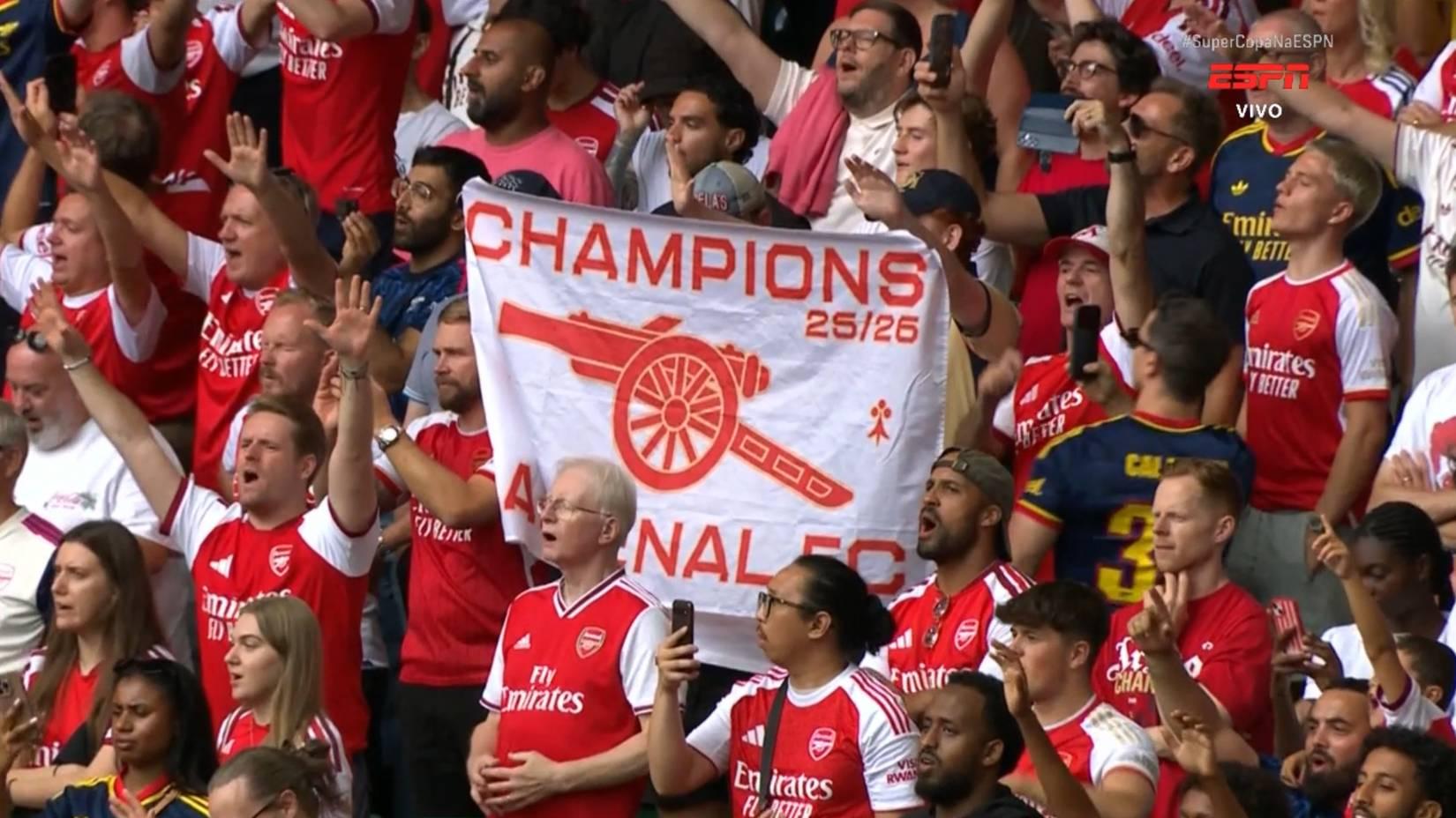 Arsenal campeão! Torcida solta a voz e emociona após título da Supercopa da Inglaterra contra o City; VEJA
