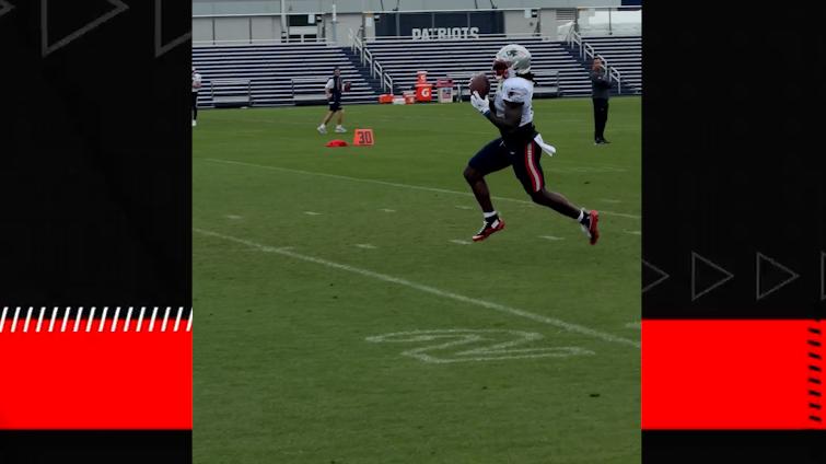 A.J. Brown blows by his defender to connect on a big grab from Drake Maye