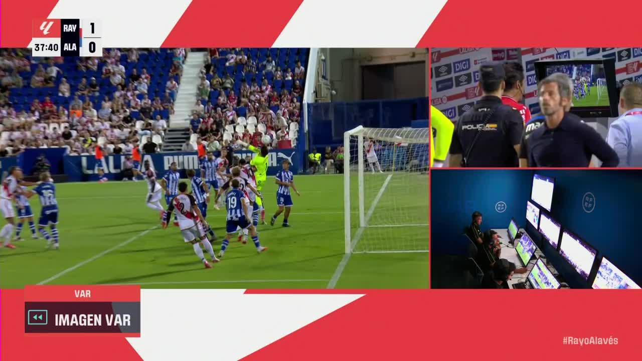 Zafó el Alavés: el VAR le anuló un gol al Rayo Vallecano