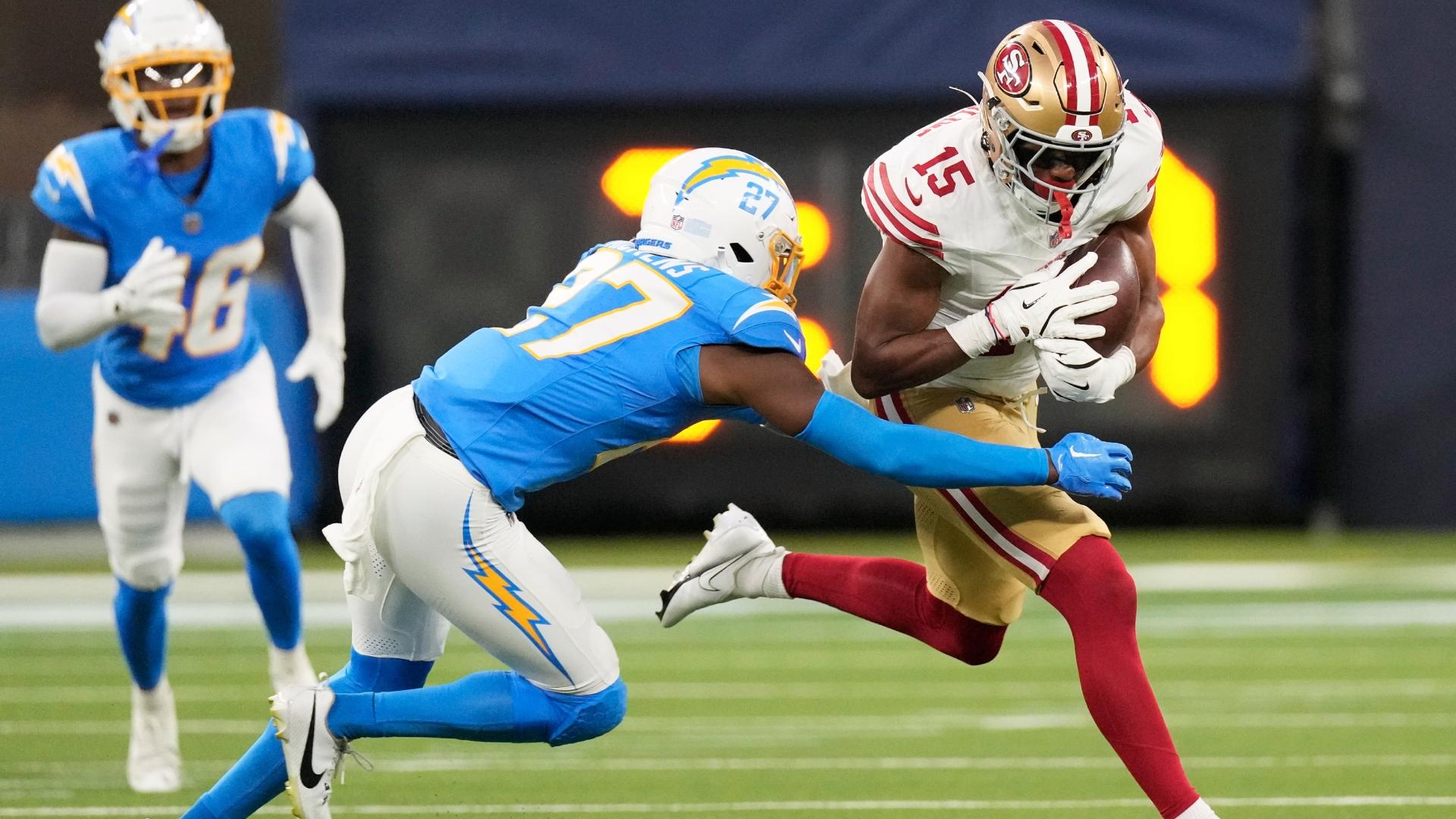 Mac Jones encuentra el espacio y conecta con Stribling para 21 yardas