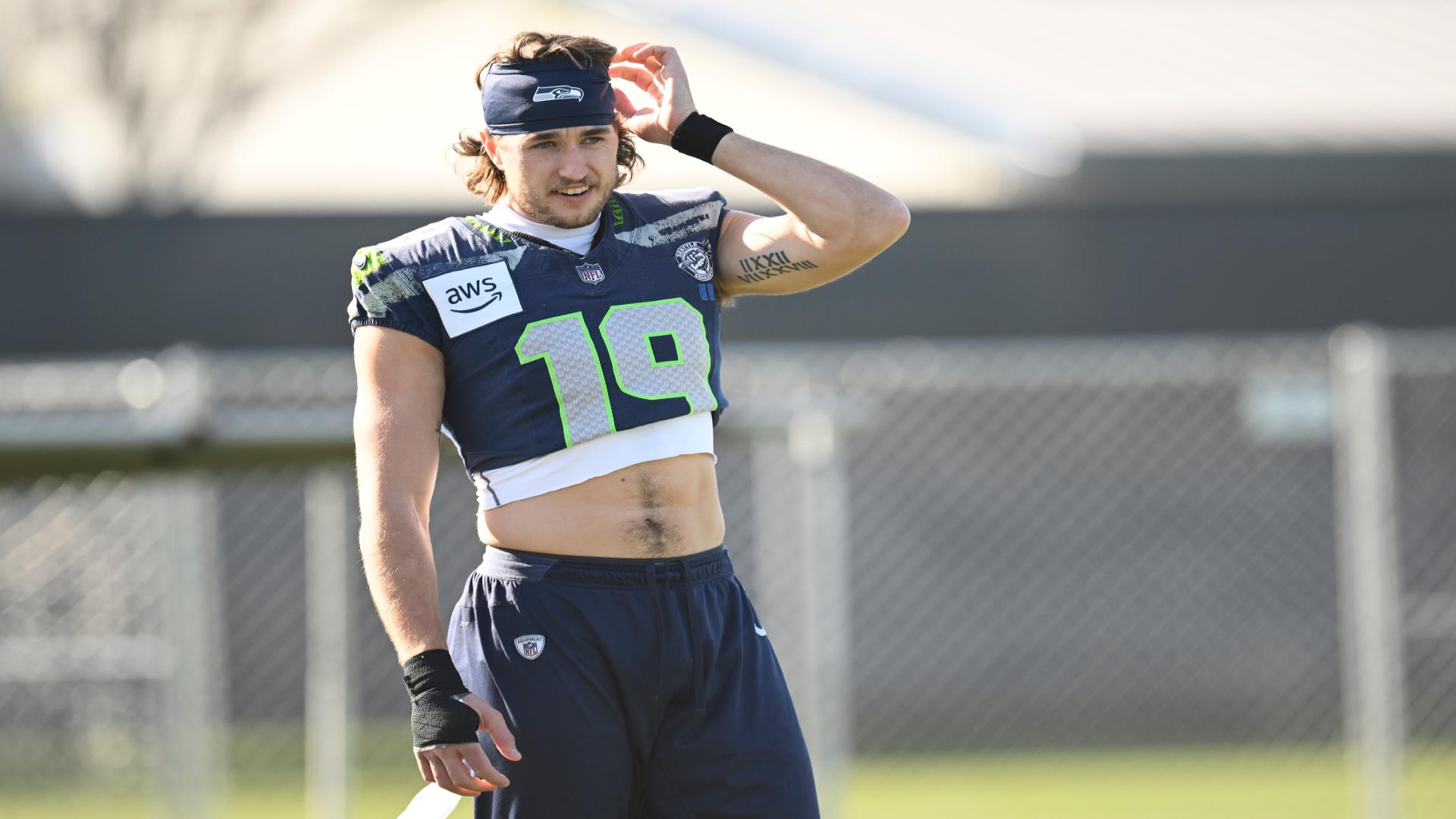Seahawks WR Jake Bobo expected to miss extended time with knee injury