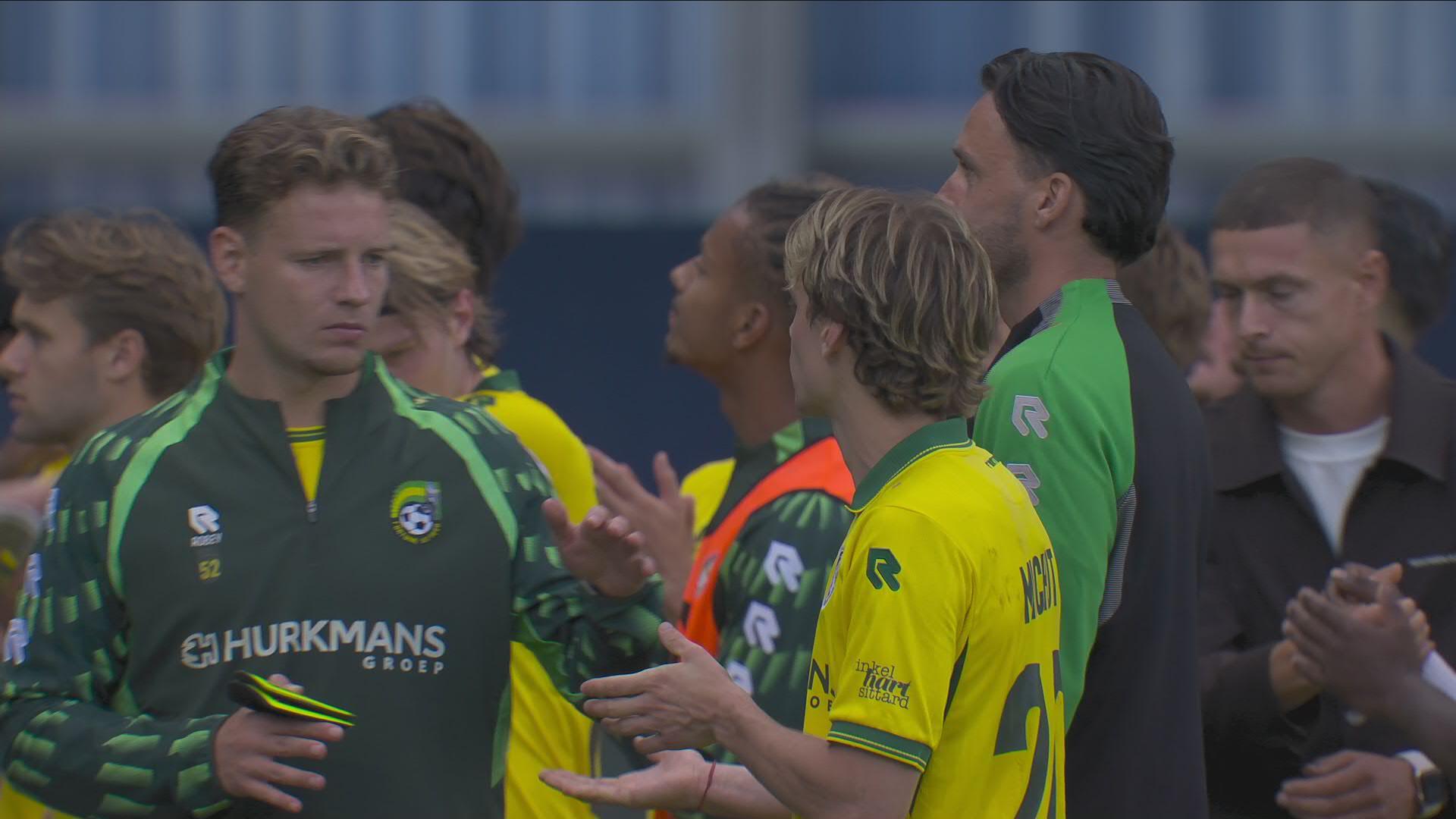 Buijs geïrriteerd door tweede tegengoal: "Het lijkt wel alsof zij 5 rode kaarten hebben"