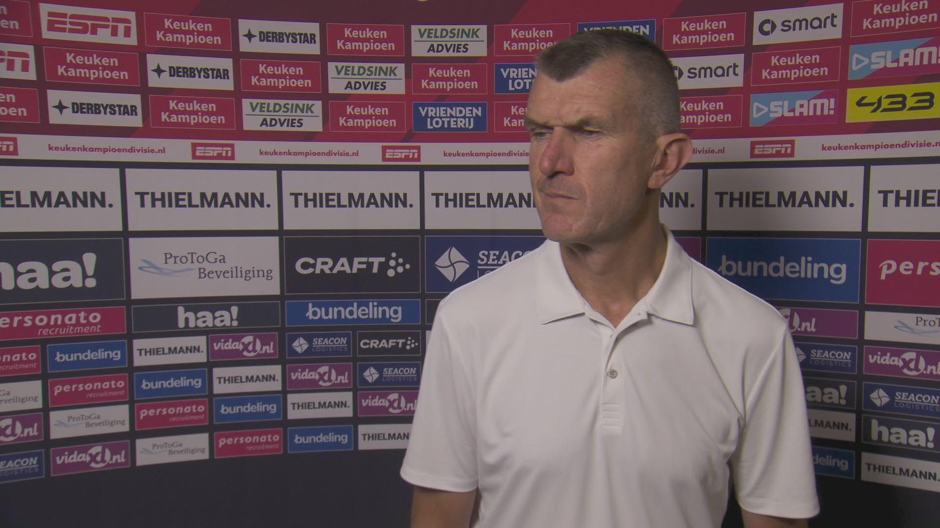 Dijkhuizen zag 'vechtwedstrijd': "Het team was geweldig, hoe ze hebben geknokt"