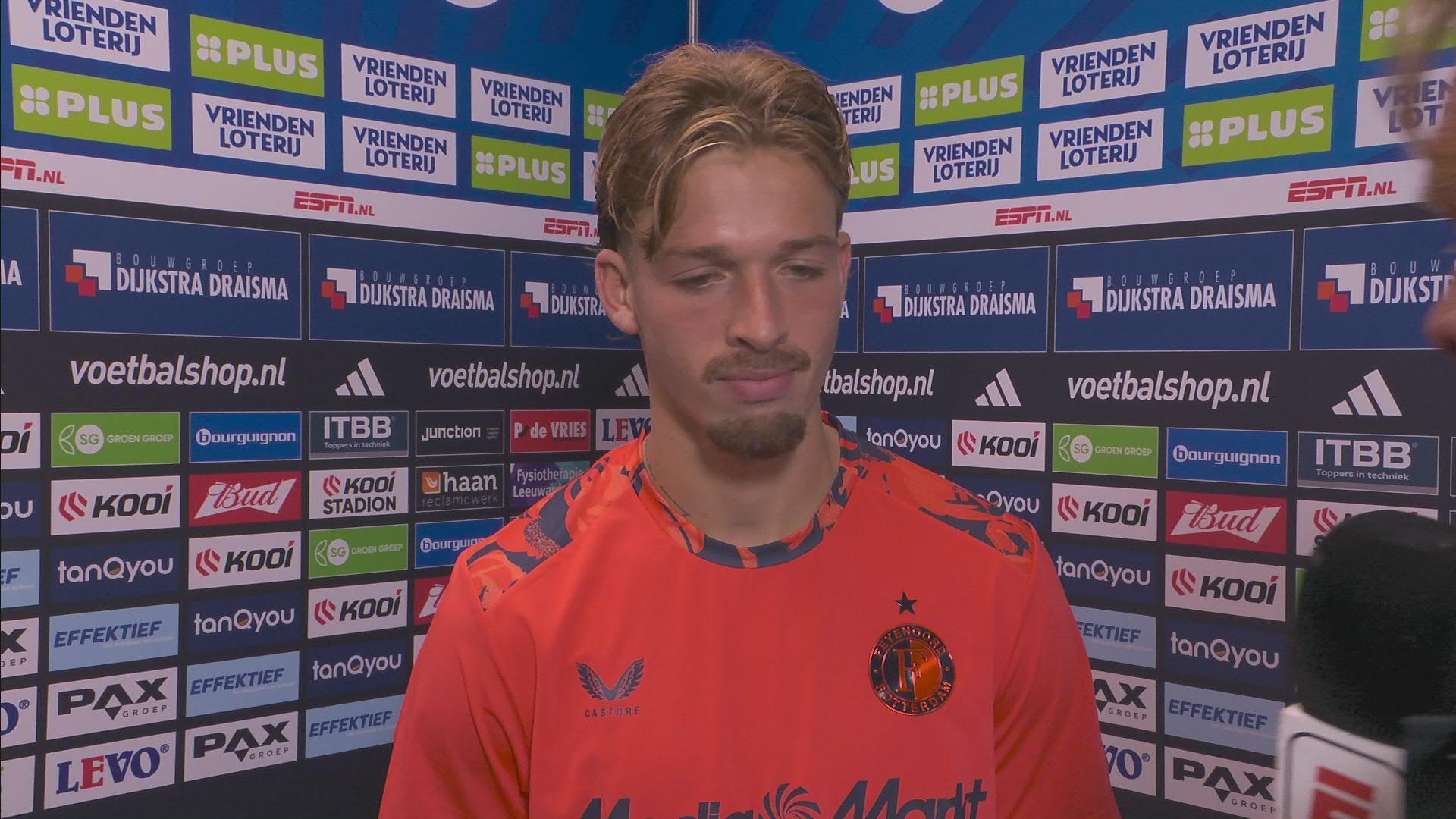 Valente niet blij met actie uit-fans: "Dit hoort niet bij voetbal"