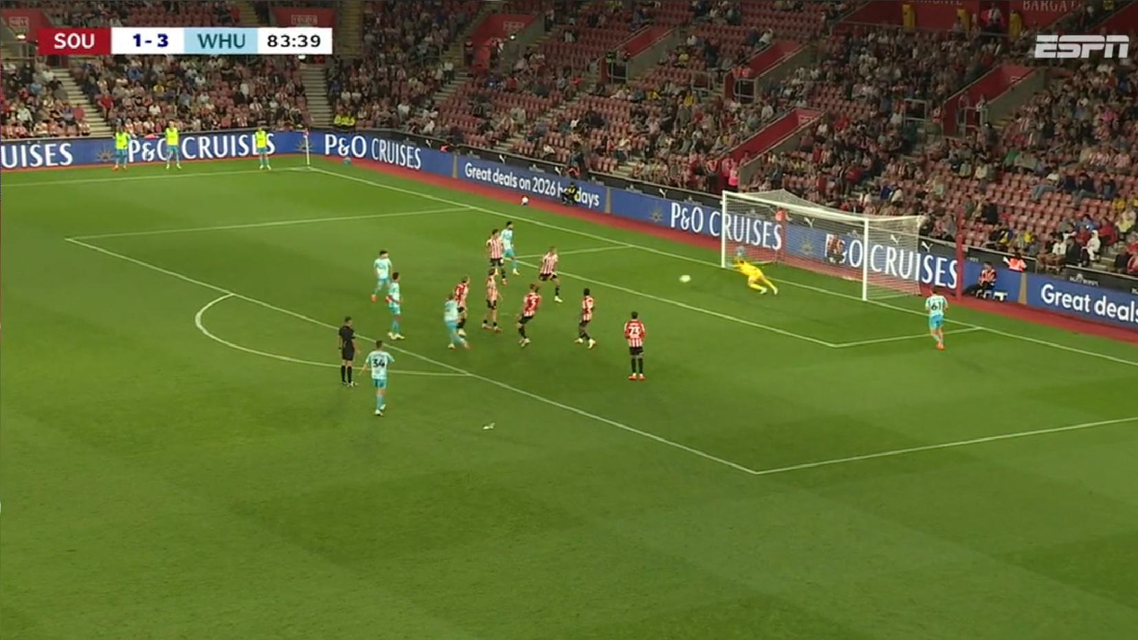VIROU GOLEADA! Bowen acerta belo chute rasteiro e marca o quarto gol da virada do West Ham; VEJA